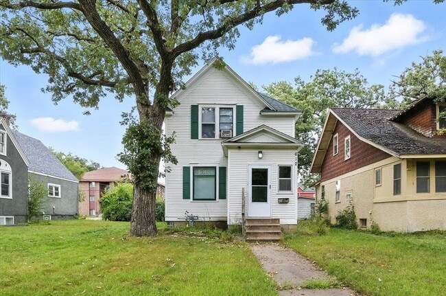 612 7th Ave S in St. Cloud, MN - Foto de edificio - Building Photo