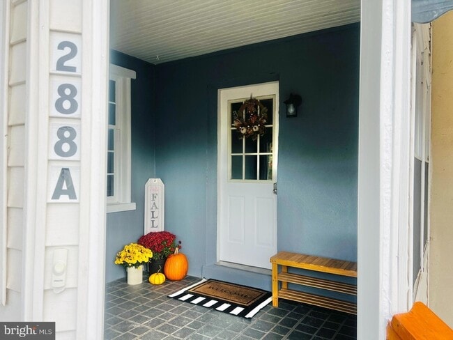 288 Hoffmansville Rd in Bechtelsville, PA - Foto de edificio - Building Photo