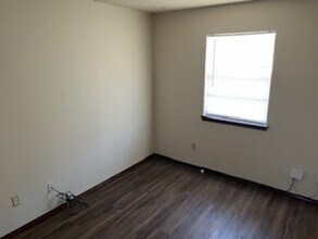 6311 SW Oakcliff Ave in Lawton, OK - Building Photo - Building Photo