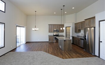 3315 Pr Hts Wy in West Fargo, ND - Building Photo - Building Photo