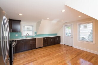 9 Rock Valley Ave, Unit 2 in Everett, MA - Building Photo - Building Photo