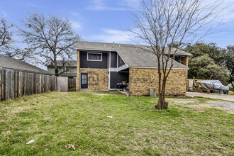 5201 S Pleasant Valley Rd, Unit A in Austin, TX - Foto de edificio - Building Photo