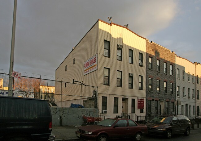 1111 Willougby Ave in Brooklyn, NY - Building Photo - Building Photo