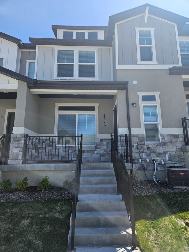 property at 4350 W Dixon Way