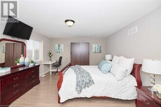6045 Ernest Cres in Niagara Falls, ON - Building Photo - Building Photo