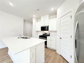 573 Arizona St in Farmington, AR - Building Photo - Building Photo