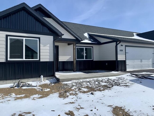property at 2941 Bullfrog Ct