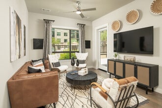 The Quincy at Kierland in Scottsdale, AZ - Foto de edificio - Building Photo