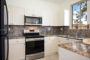 2831 SE 15th Rd in Homestead, FL - Building Photo