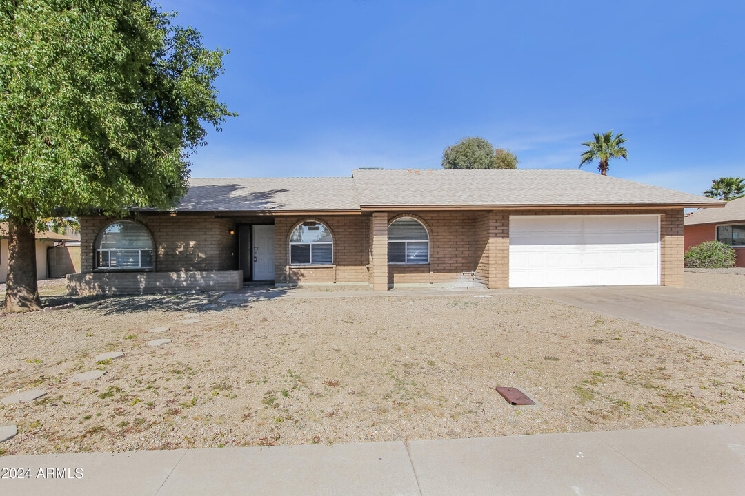 6320 W Riviera Dr in Glendale, AZ - Building Photo