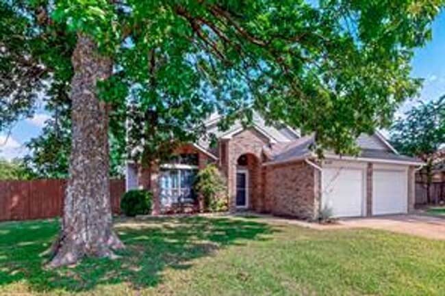 property at 8018 Clairmont Ave