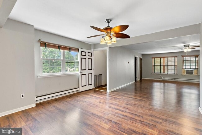 property at 193 Stirling Ct