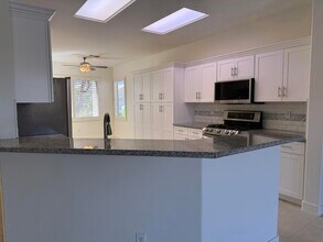 36582 Crown St in Palm Desert, CA - Building Photo - Building Photo