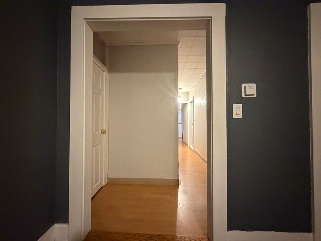 127 Court St in Plymouth, MA - Foto de edificio - Building Photo