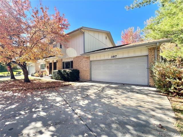 387 Upham St in Lakewood, CO - Building Photo