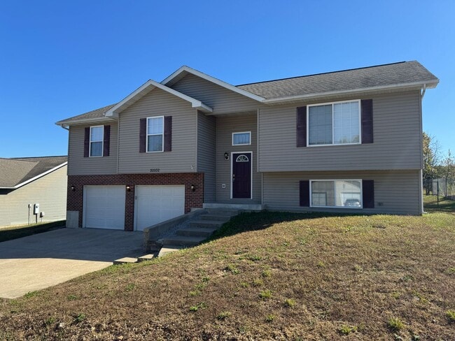 property at 20932 Harbor Ln