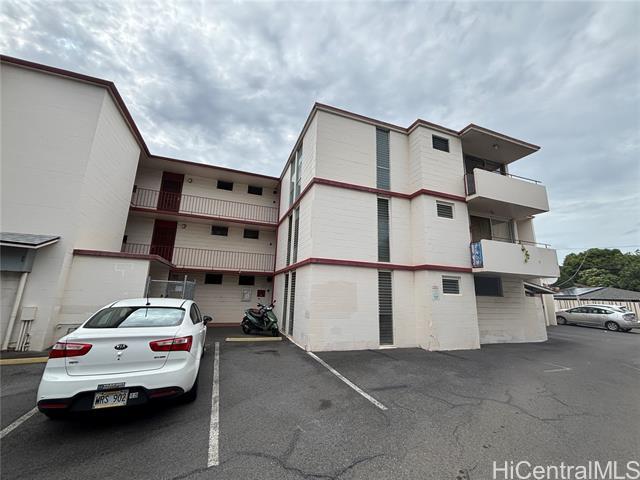 property at 810 University Ave