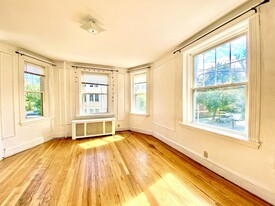 74 Babcock St in Brookline, MA - Building Photo