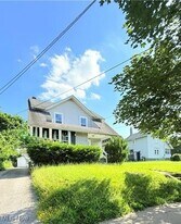 828 Crouse St in Akron, OH - Building Photo