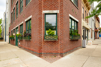 587 Washington Ave in Brooklyn, NY - Building Photo - Building Photo