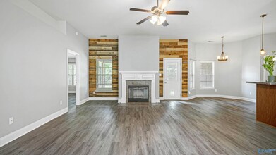 113 E Crest Way in Madison, AL - Building Photo - Building Photo