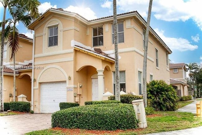 12193 SW 124th Ct in Miami, FL - Building Photo - Building Photo