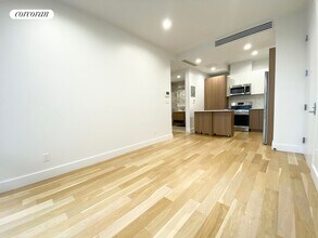 322 Gates Ave in Brooklyn, NY - Building Photo - Building Photo