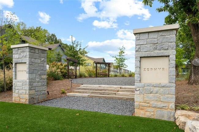 1328 Breezy St SE in Atlanta, GA - Building Photo - Building Photo