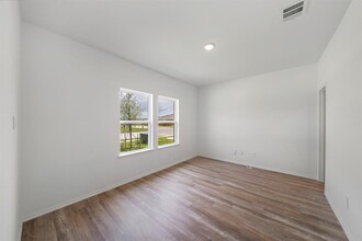 807 Brazos Trl in Dayton, TX - Building Photo - Building Photo