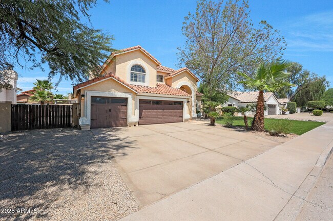 8830 E Carol Way in Scottsdale, AZ - Building Photo - Building Photo
