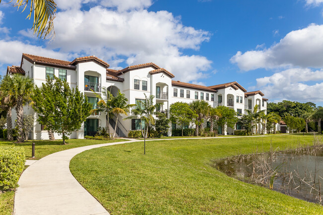 10X Delray in Delray Beach, FL - Foto de edificio - Building Photo