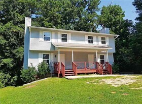 1229 Creek Forest Ct NW in Conyers, GA - Building Photo