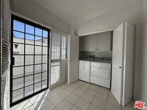 1027 11th St in Santa Monica, CA - Building Photo - Building Photo