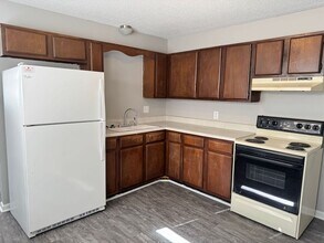 1505 Nichols Dr in Clarksville, TN - Building Photo - Building Photo