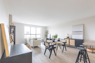 35 Bredin in Orangeville, ON - Building Photo