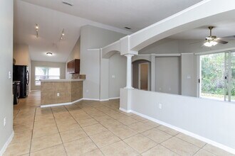 2430 Winchester Blvd in Kissimmee, FL - Building Photo - Building Photo