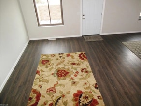 1651 Mentor Ave in Painesville, OH - Foto de edificio - Building Photo