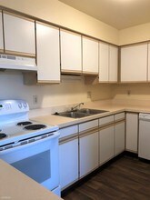 105 E Allen St in Mechanicsburg, PA - Building Photo - Building Photo
