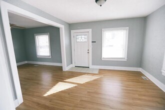 829 Flat St NE in Grand Rapids, MI - Building Photo - Building Photo