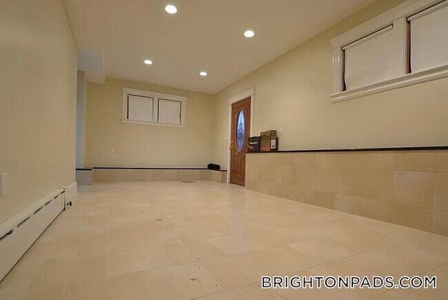 46 Gerrish St in Boston, MA - Building Photo - Building Photo