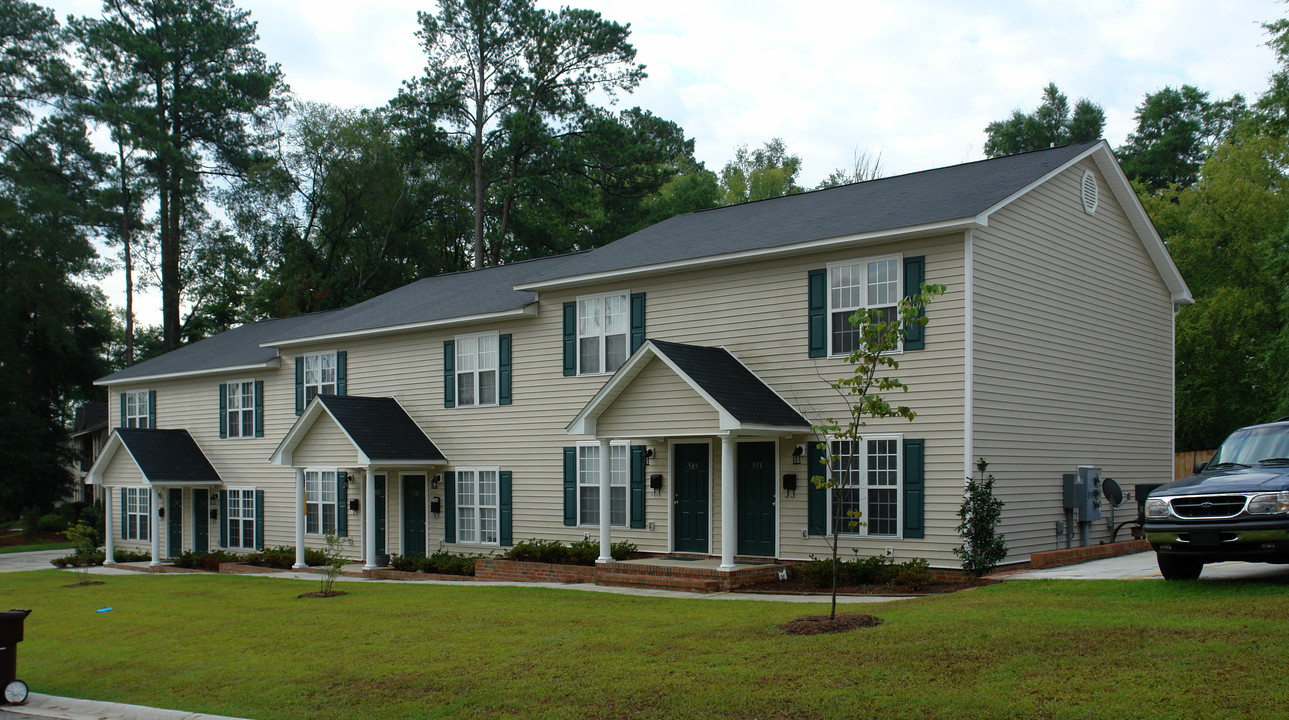 581-593 Lambert St in Fayetteville, NC - Foto de edificio