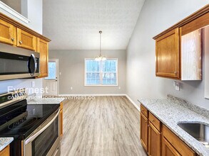325 Bridgeport Ln in Monroe, GA - Building Photo - Building Photo
