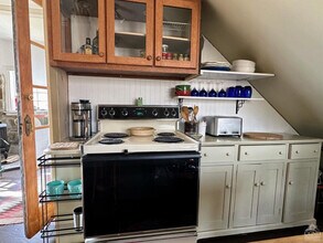 1423 Co Rte 7 in Ancram, NY - Building Photo - Building Photo