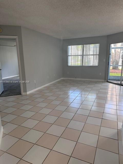 2043 SE 26th Ln in Homestead, FL - Building Photo - Building Photo