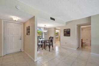 2424 N Federal Hwy in Boynton Beach, FL - Building Photo - Building Photo