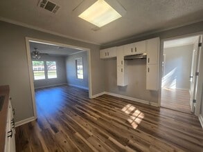 204 Dunand St in Lafayette, LA - Building Photo - Building Photo