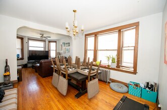 5051 W Berenice Ave in Chicago, IL - Building Photo - Building Photo