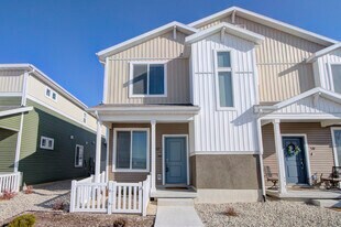 63 N Veranda Ct in Saratoga Springs, UT - Building Photo