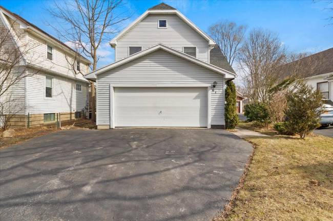 property at 61 Castleford Rd