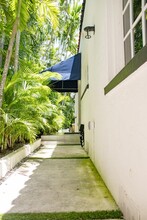 1213 Alberca St in Coral Gables, FL - Building Photo - Building Photo